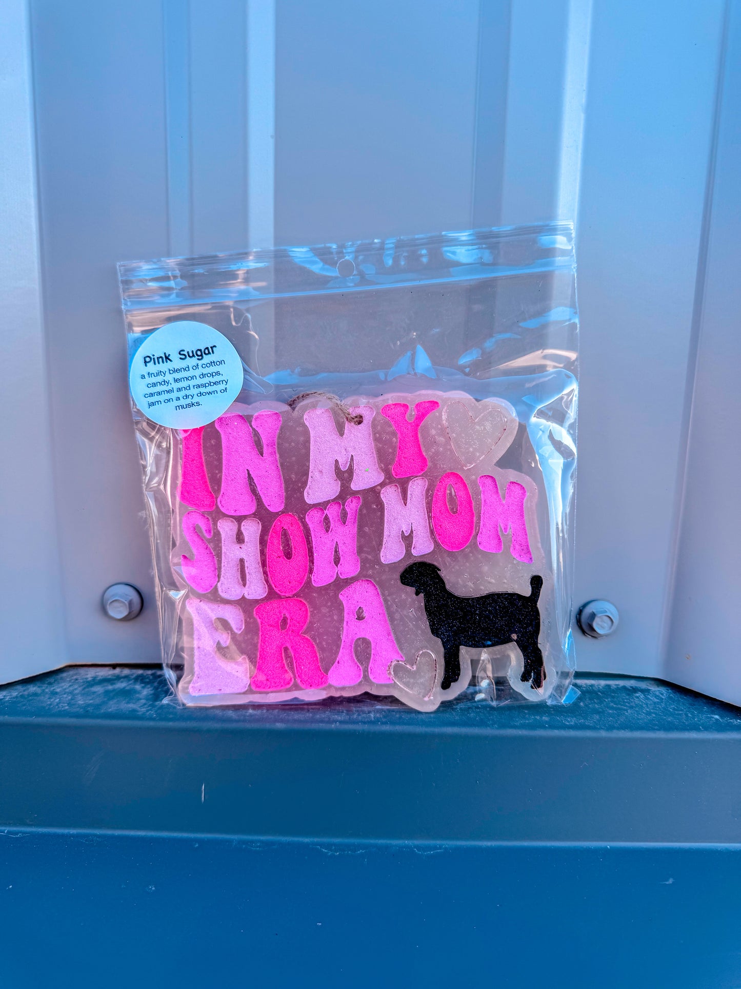 In my Show mom era freshie (Goat)