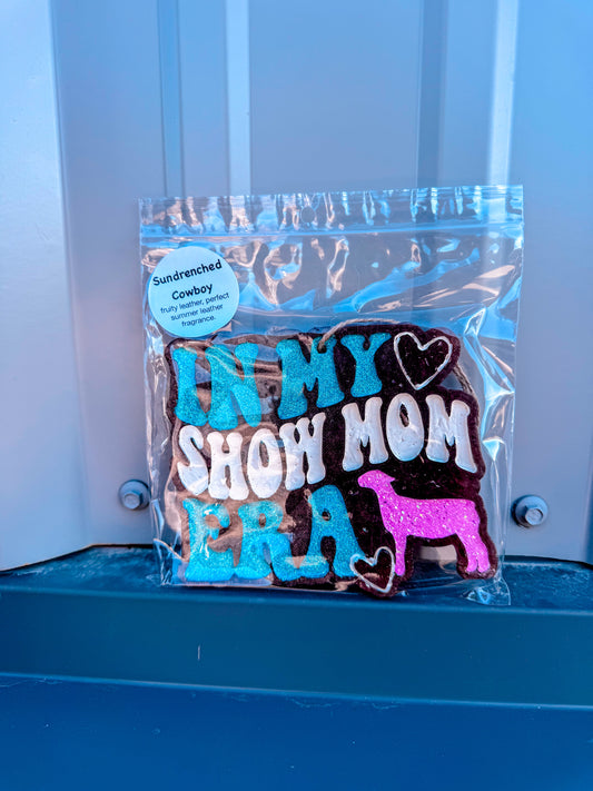 In my Show mom era freshie (Lamb)